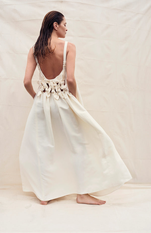 Gabriela Hearst Aras Maxi Dress In Ivory Linen Silk