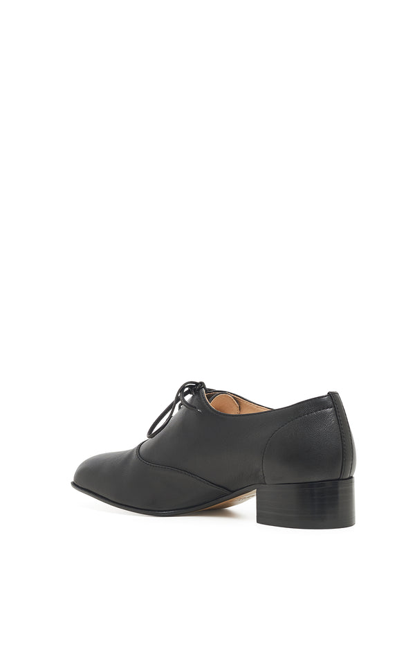 Gabriela Hearst Clio Oxford Heel In Black Nappa Leather