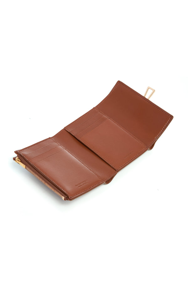 Gabriela Hearst Compact Flat Wallet In Cognac Leather