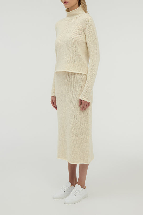 Gabriela Hearst Daina Cropped Knit Turtleneck In Ivory Cashmere