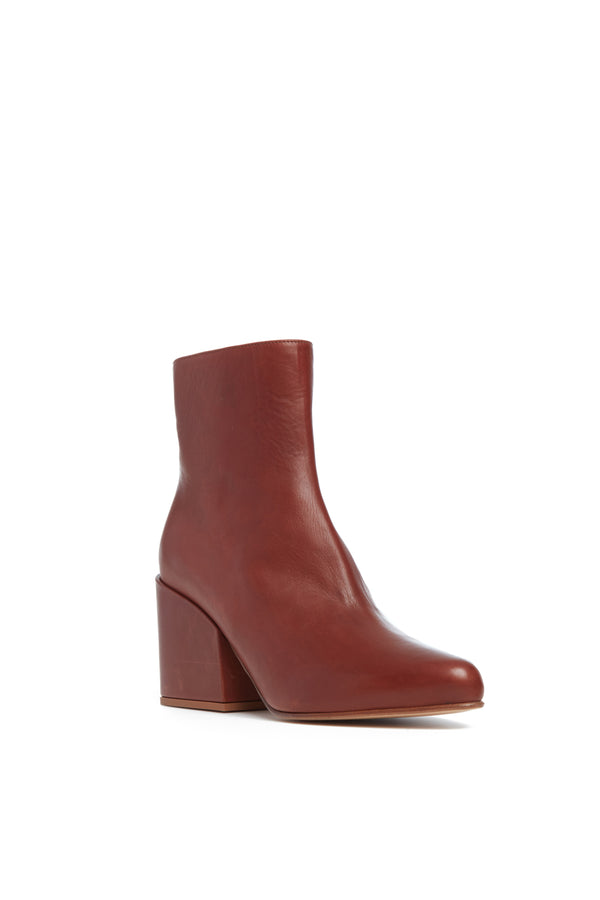 Gabriela Hearst Tito Ankle Boot In Cognac Leather