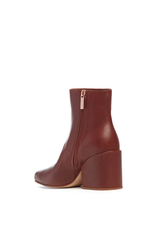 Gabriela Hearst Tito Ankle Boot In Cognac Leather