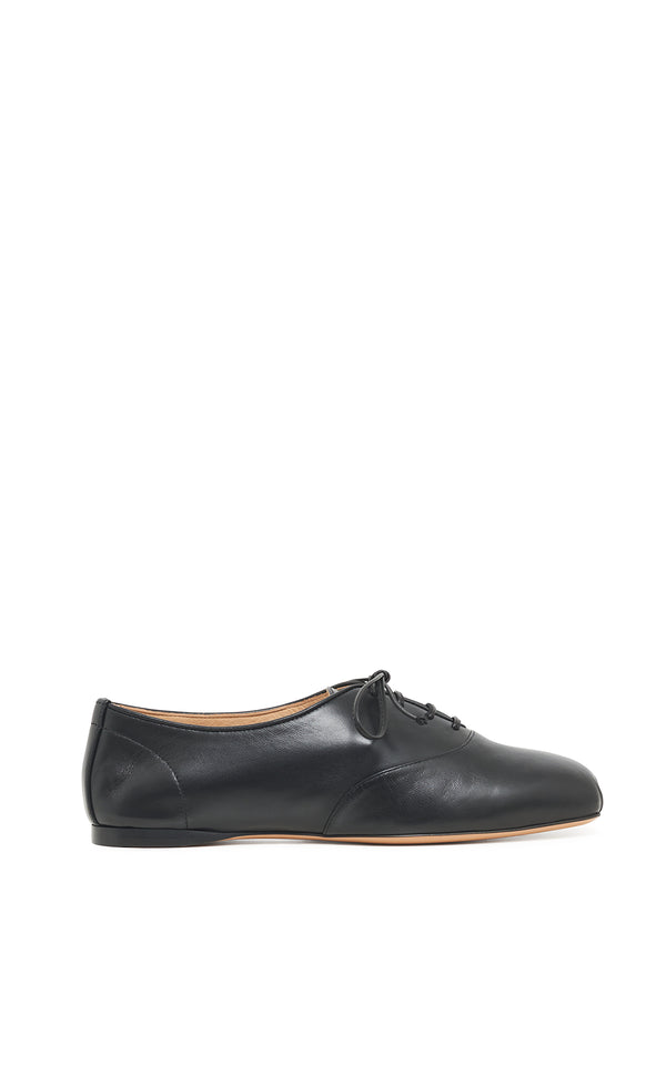 gabriela hearst Maya Oxford Flat Shoe in Black Nappa Leather