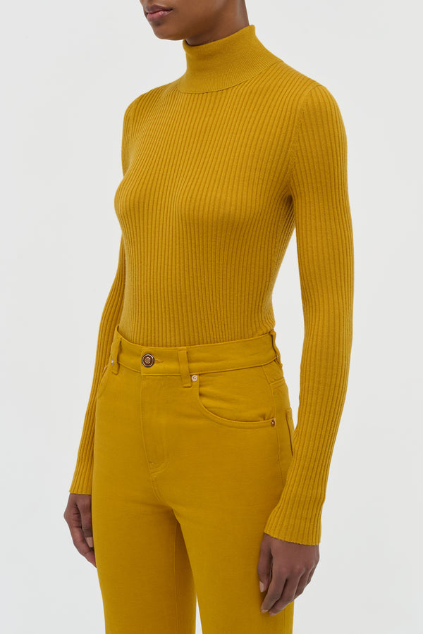 Gabriela Hearst Peppe Knit Turtleneck In Golden Birch Cashmere Silk