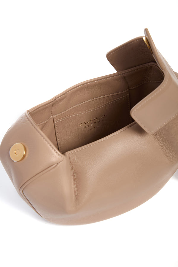 Gabriela Hearst Soft Demi Clutch In Nude Nappa Leather